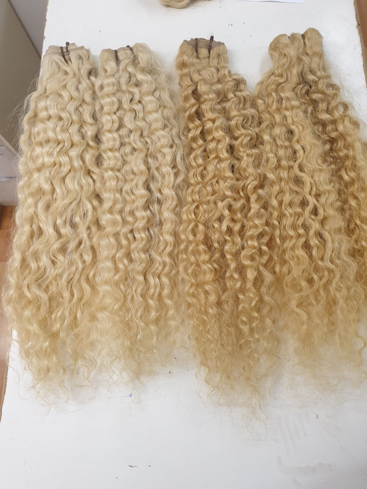 CURLY HAIR / CAPELLI RICCI